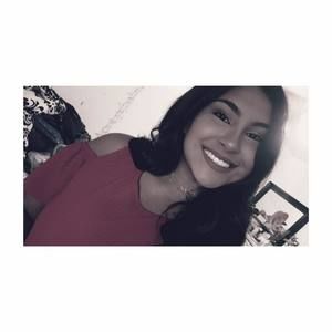 Meet your Posher, Valeria